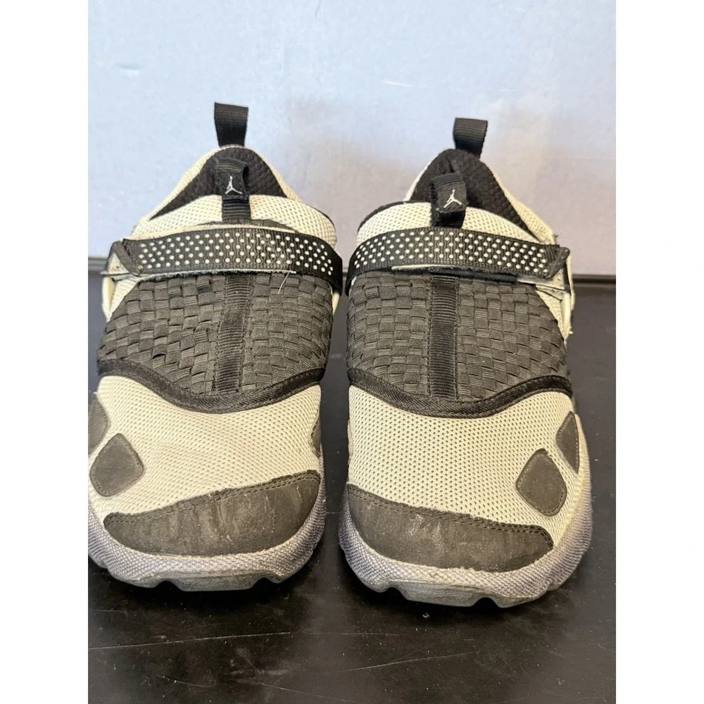 Jordan air trunner